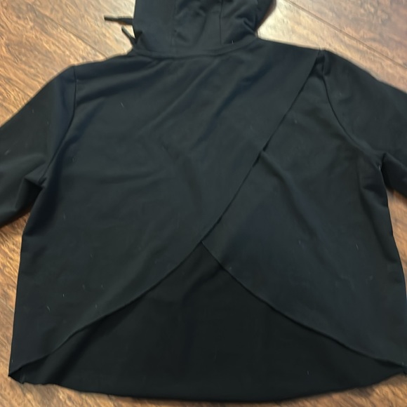 Gym shark open back pullover hoodie - Picture 3 of 4